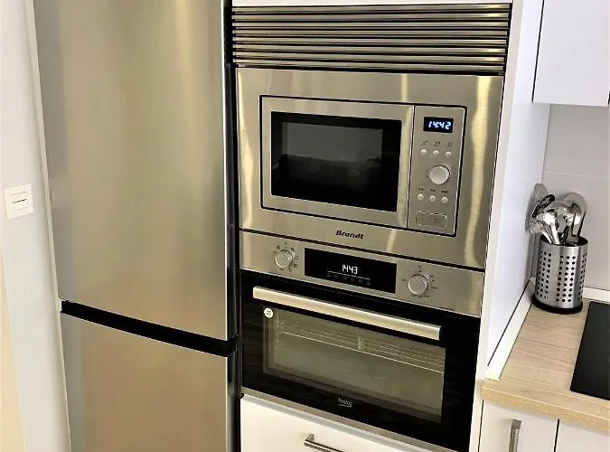 Апартаменти Confort Y Descanso A 10 Minutos Del Centro Y Playa Хіхон