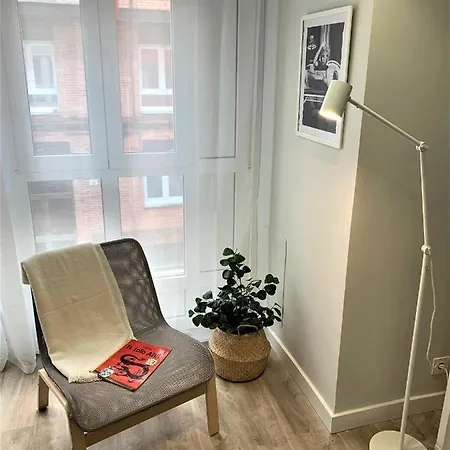 Apartman Confort Y Descanso A 10 Minutos Del Centro Y Playa *