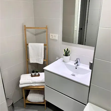 Apartman Confort Y Descanso A 10 Minutos Del Centro Y Playa